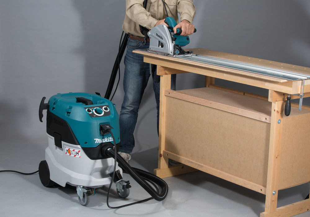 MAKITA - Aspiratore a traino - VC4210LX